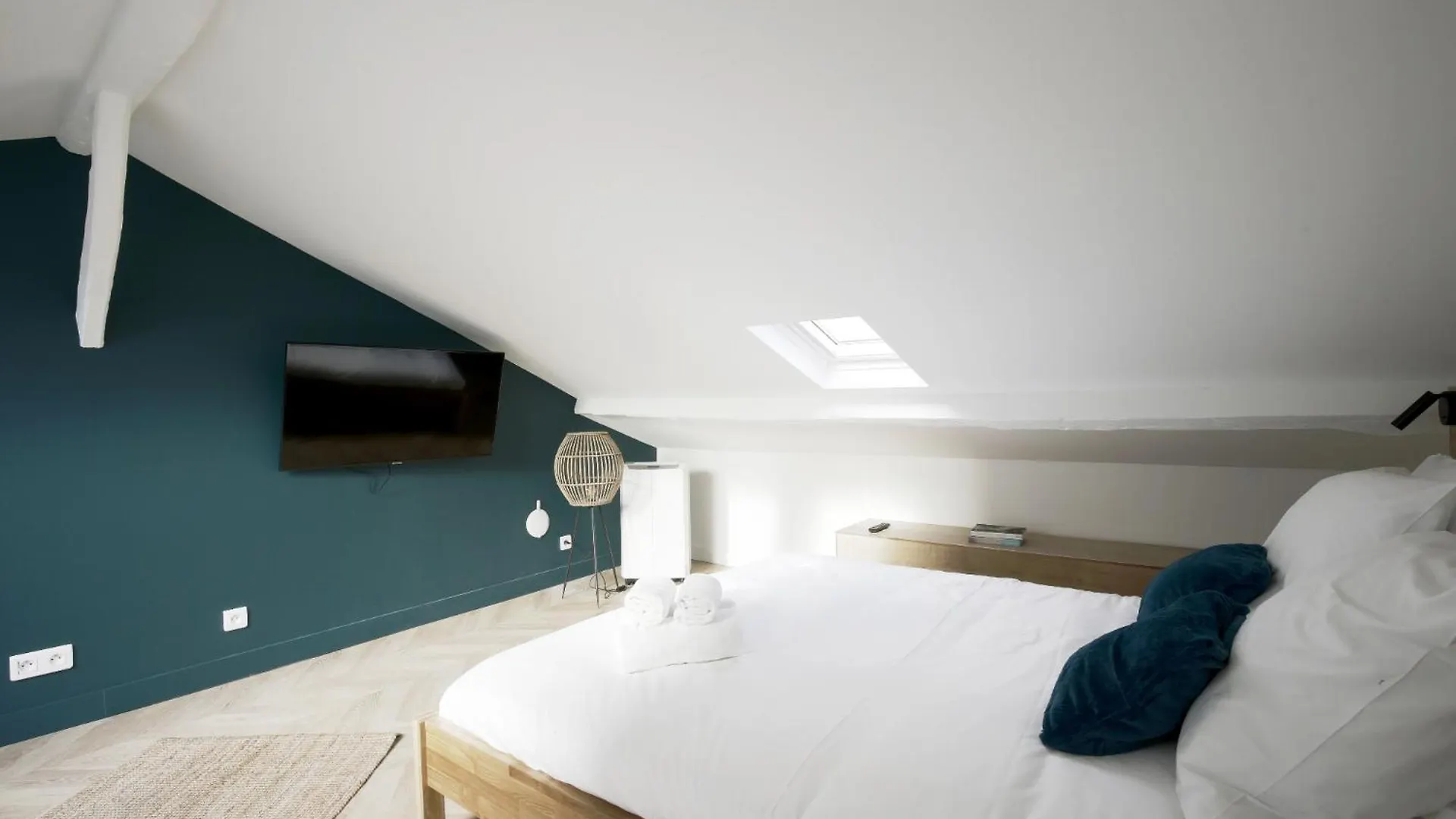 Apartment Relish Best Paris Baguette In Light-Filled Duplex