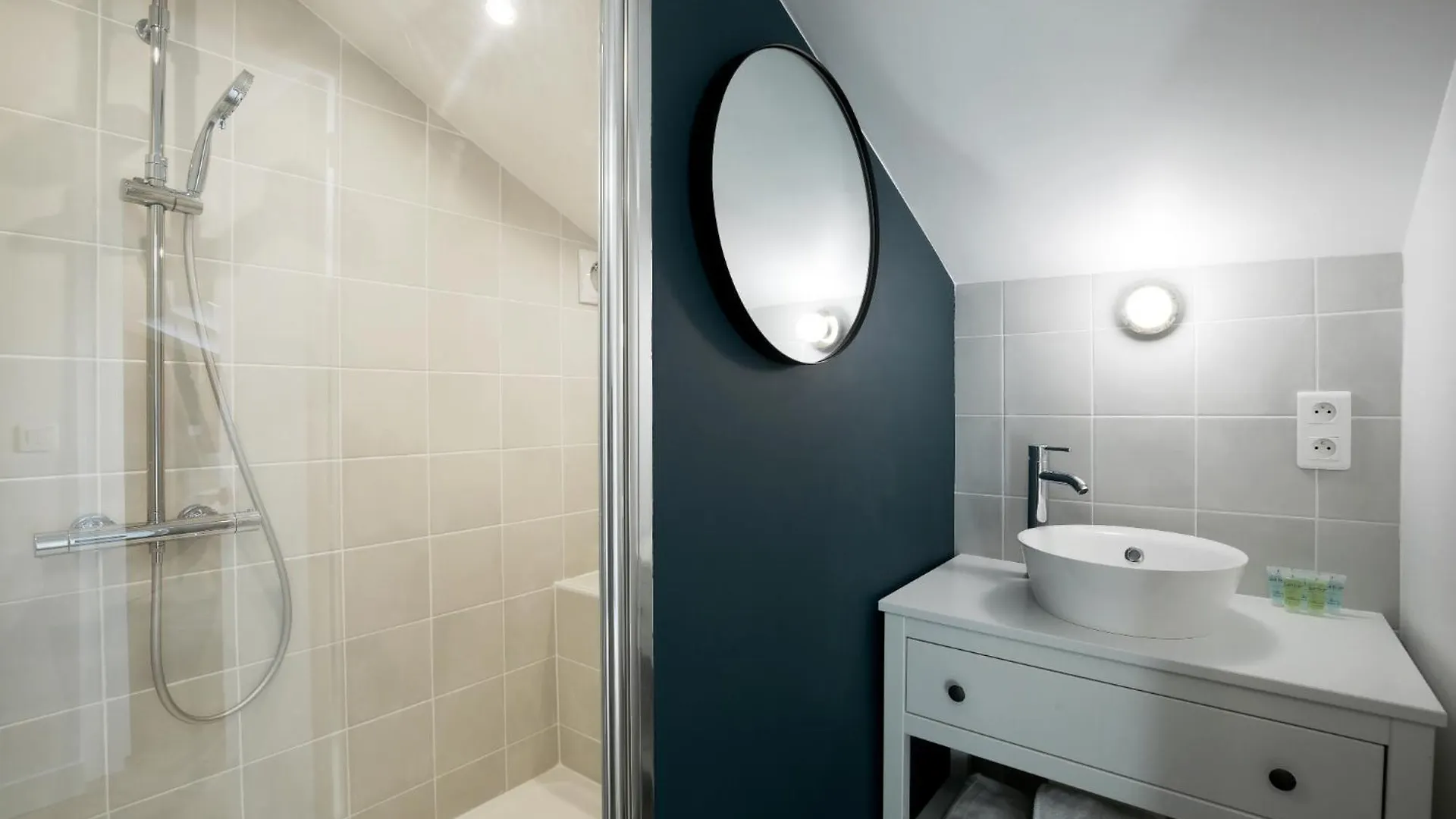 Apartment Relish Best Paris Baguette In Light-Filled Duplex France