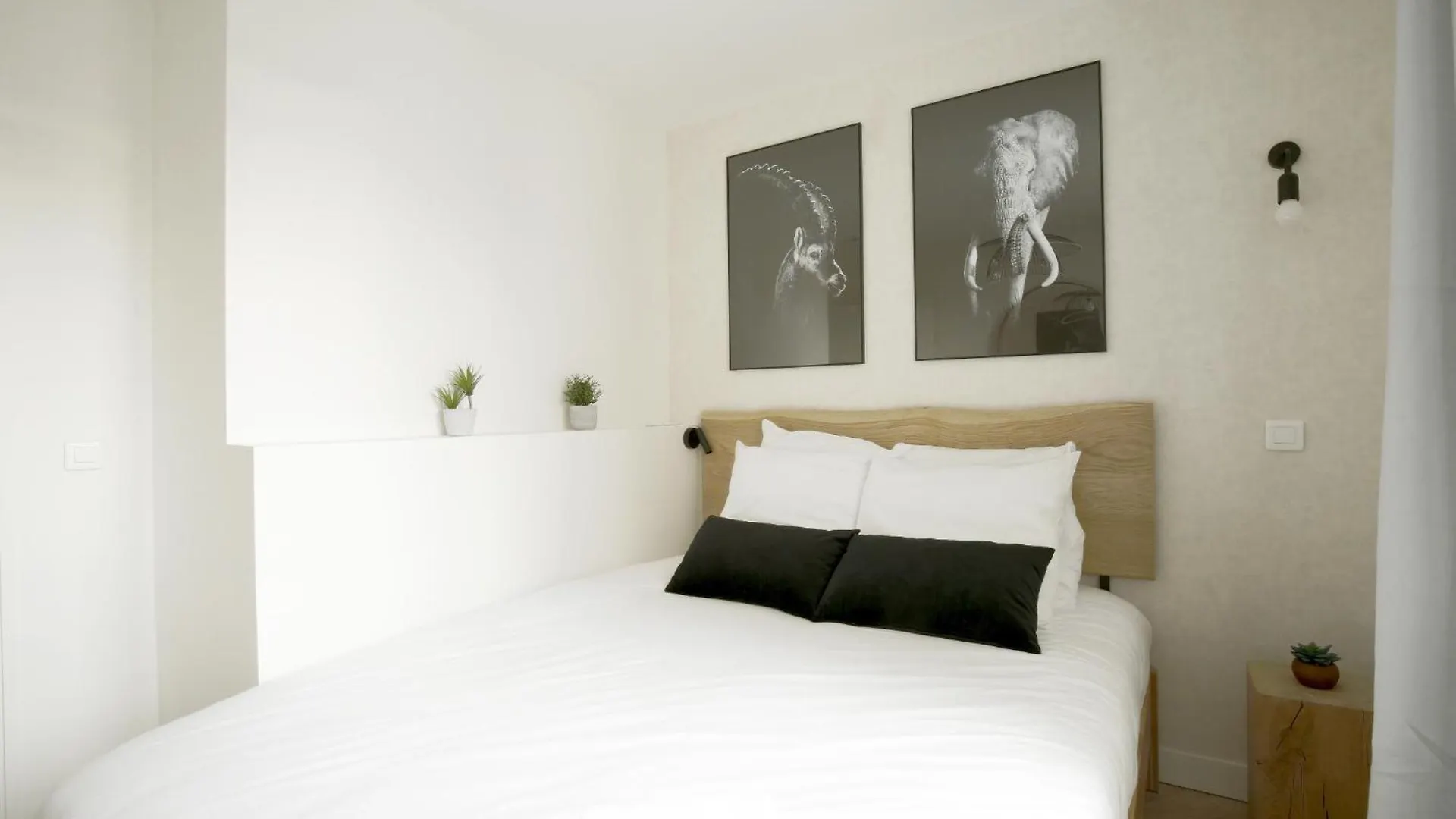 Relish Best Paris Baguette In Light-Filled Duplex